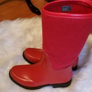 Ugg red rubber and wool all weather boots